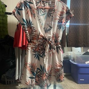 Medium and large blouses